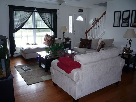 Open Living room 