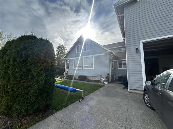 211 Baker St, 211 Baker St #C, Everson, WA 98247