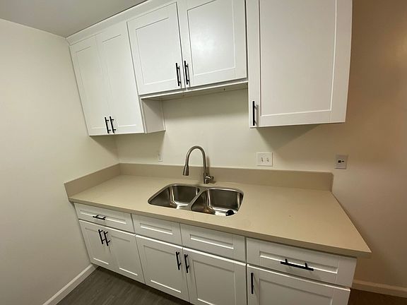 5th image of 16133 Woodruff Ave #11