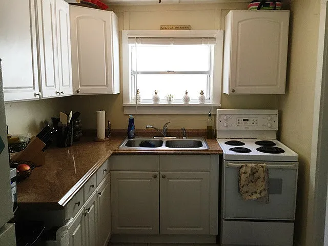 210 Angela St — Photo 12