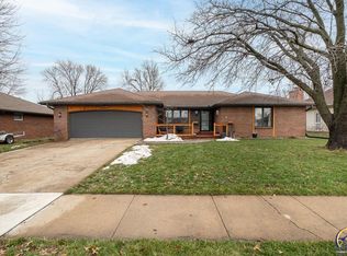 1730 SW Arrowhead Rd, Topeka, KS 66604