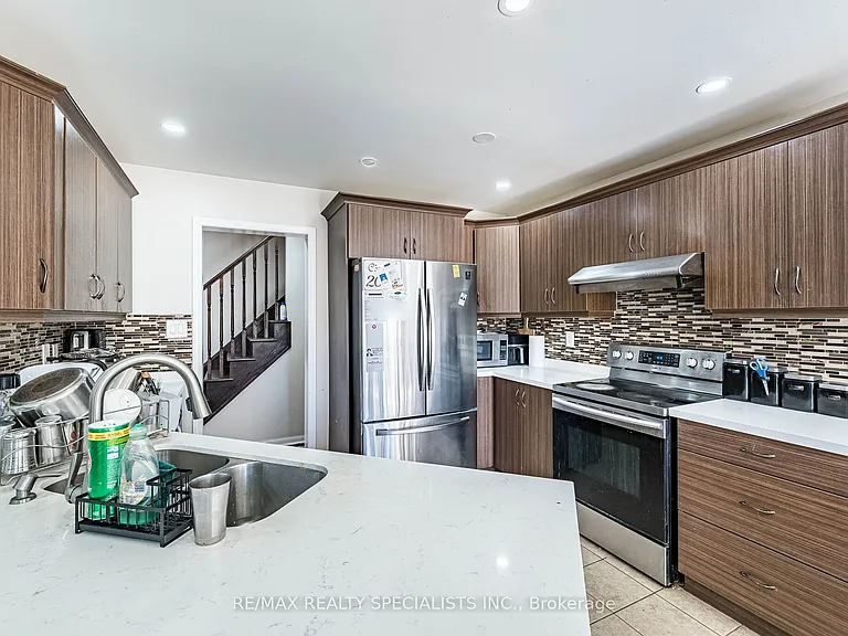 47 Robert Parkinson Dr — Photo 13