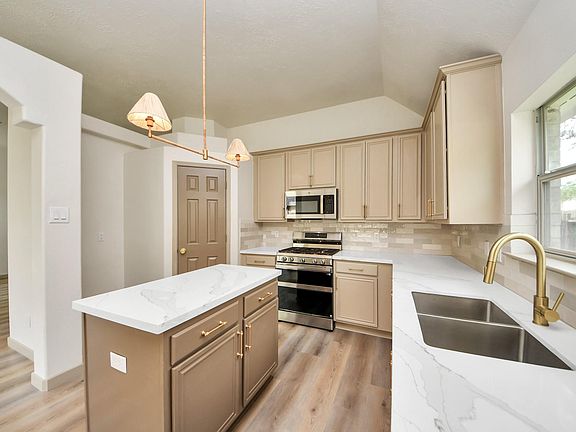 4th image of 14423 Gadwall Ct