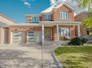 33 Hopecrest Pl, Brampton, ON L6R 2V1
