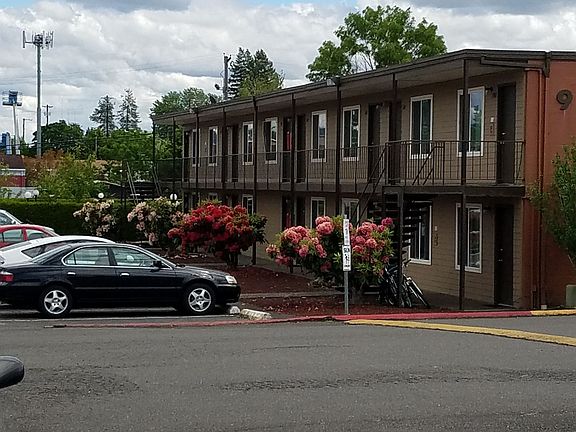 3rd image of 13855 SW Farmington Rd #143