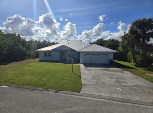 9300 SE Eagle Ave, Hobe Sound, FL 33455