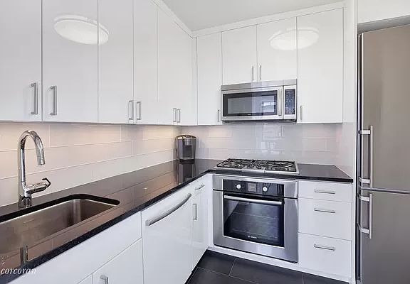 5th image of 300 E 64th St APT 9C