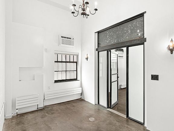5th image of 125 Watts St APT 1