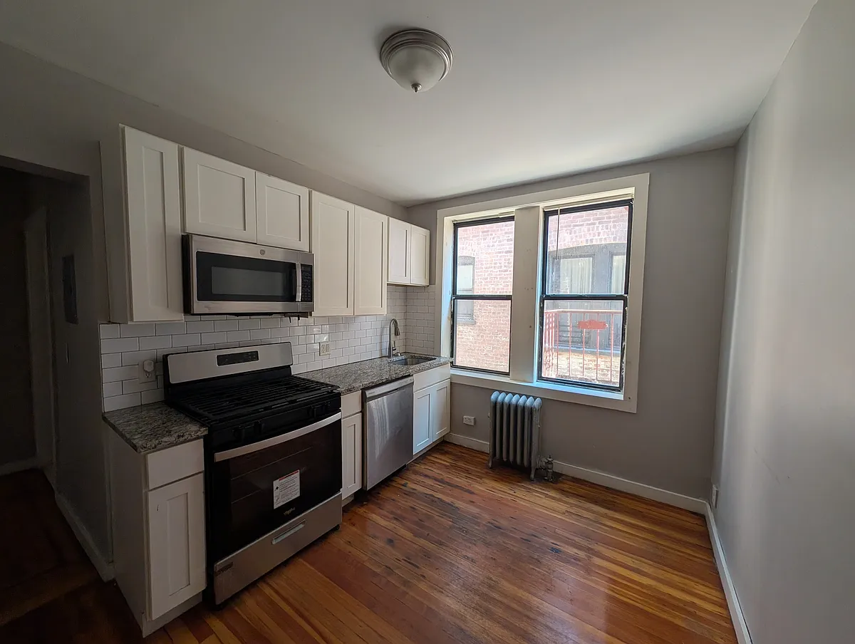 Building Photo - 173 Madison St #B5