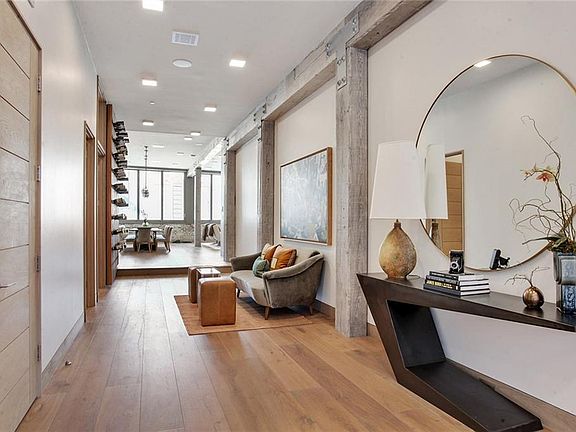 4th image of 307 Tchoupitoulas St #Penthouse 500