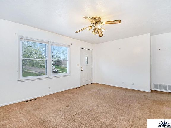 3rd image of 7209 James Ave