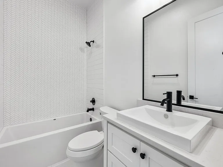 125 Stockman Dr — Photo 23