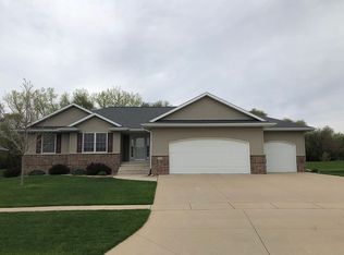 310 Timberline Ct, Atkins, IA 52206