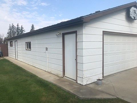 5th image of 517 8th Ave S