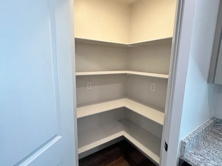 1302 Cassia Ave — Photo 6