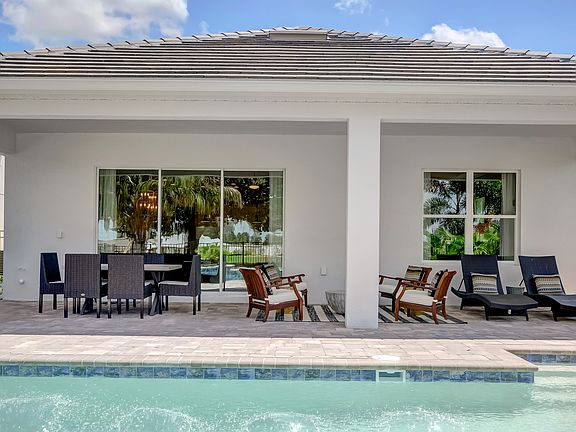 Lanai for outdoor entertaining