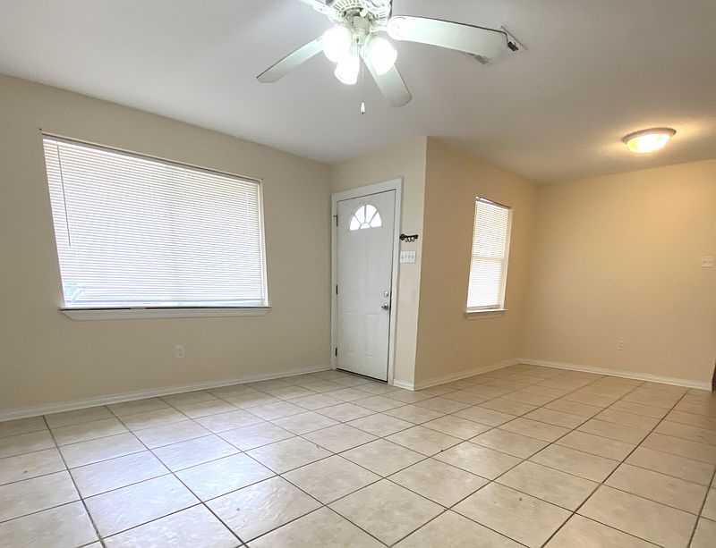 1st image of 8418 Valor Dr