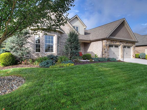 2nd image of 2115 Sawyers Pond Dr