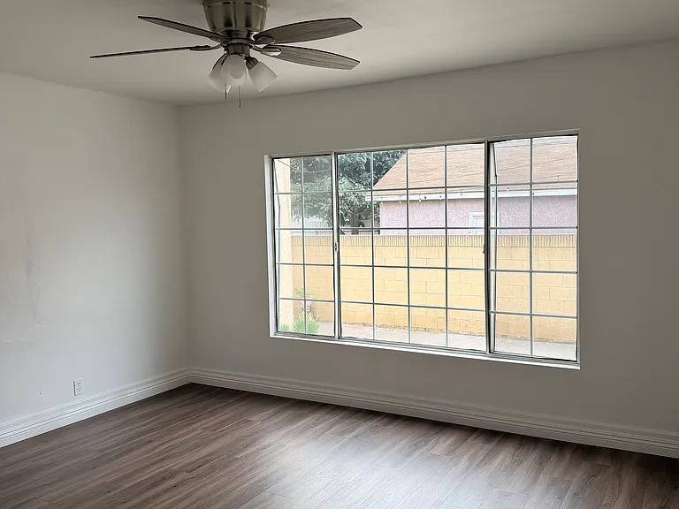 BEDROOM #1