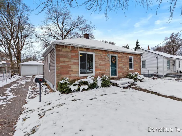 3283 Buchanan Ave SW, Wyoming, MI 49548