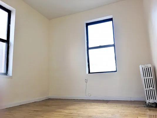 Rented by Bohemia Realty Group | media 13