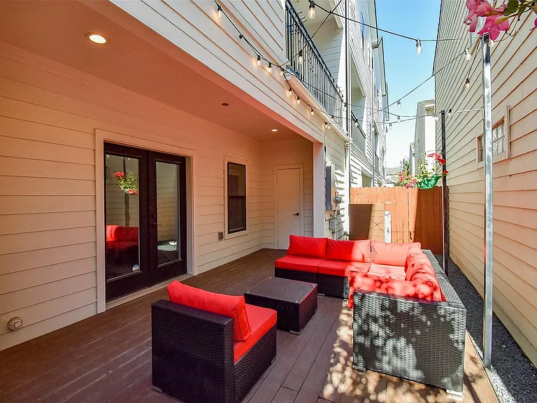 918 W 25th St #E — Photo 9