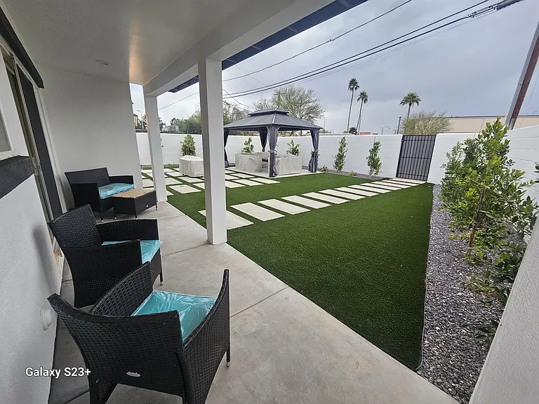 2817 N 71st Pl — Photo 14