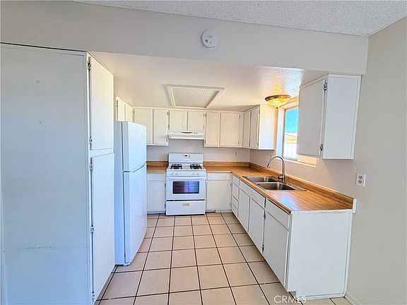 4th image of 5533 Encelia Dr