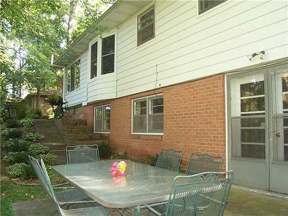 2nd image of 1525 E Columbine Dr