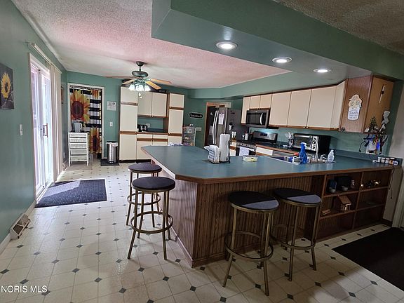 3rd image of 3905 County Road 2