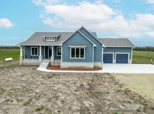 8346 S Hoover Rd, Haysville, KS 67060