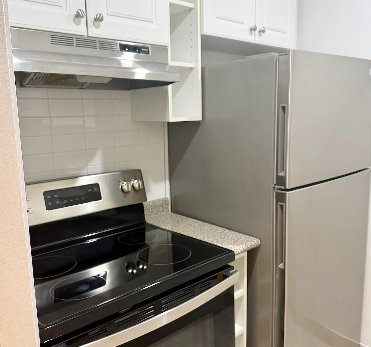 1137 Royal York Road Toronto — Photo 3