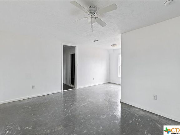 3rd image of 1105 Williamson Dr