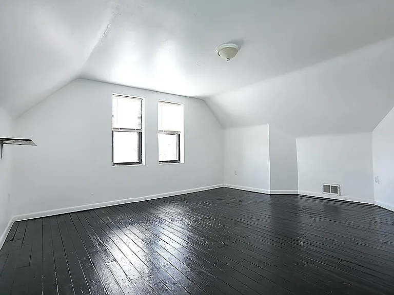 714 Filbert St #2 — Photo 10