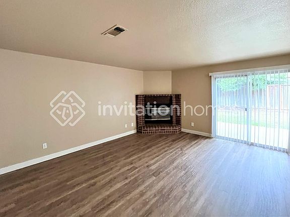 3rd image of 1311 Harrison Dr