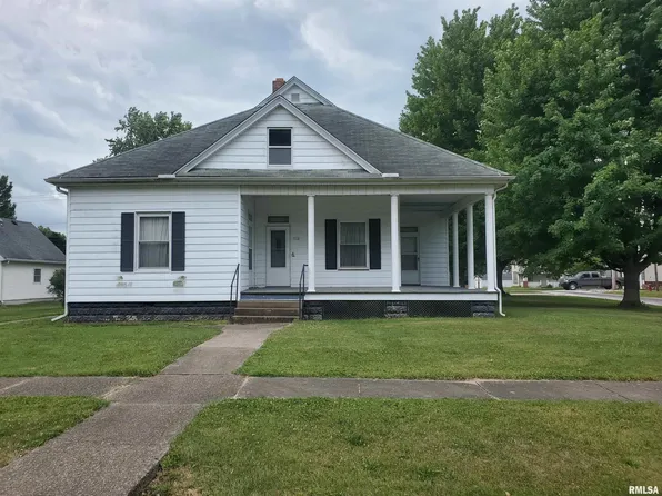 716 W Mechanic St, Ashland, IL 62612