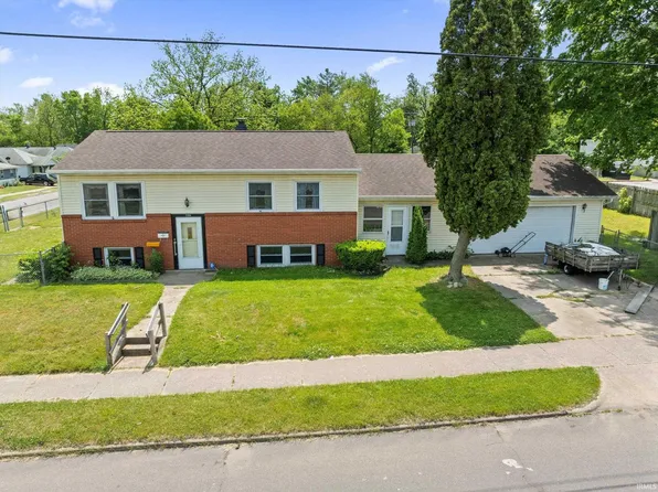 2306 Elwood Ave, South Bend, IN 46628