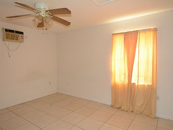 5th image of 3145 Bahia Vista St