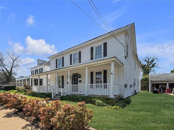 4th image of 329 Center St