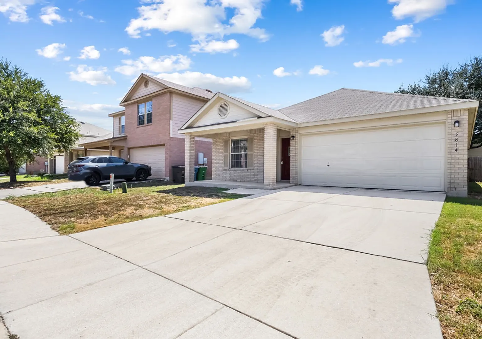 3 Bedroom/2 Bath The Park At University Hills Subdivision — Photo 2