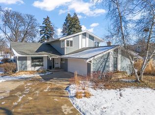 729 Burning Tree Ln, Naperville, IL 60563