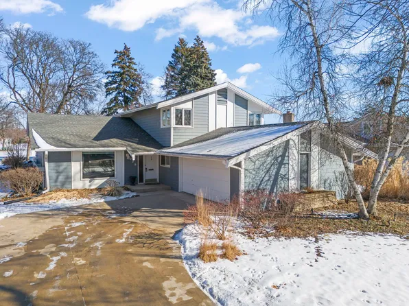 729 Burning Tree Ln, Naperville, IL 60563