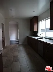 3 bed, 2.0 bath, 1874 sqft, $6,095 — Photo 3