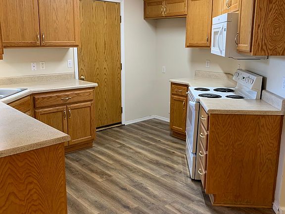 Kitchen, right side