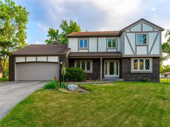 5906 Fitchburg Pl, Fort Wayne, IN 46815