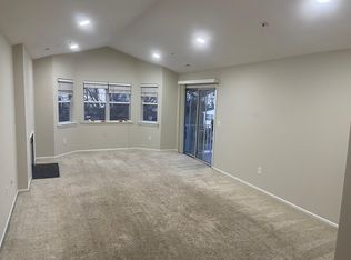 307 Ventnor Ct, Piscataway, NJ 08854