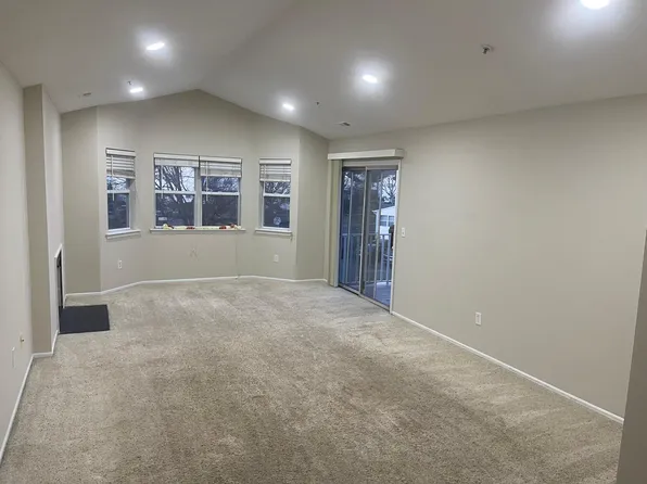 307 Ventnor Ct, Piscataway, NJ 08854