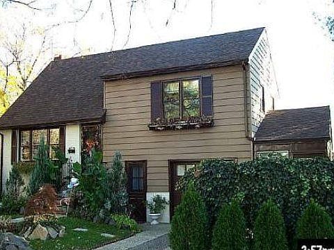 1st image of 565 Terrace Ave