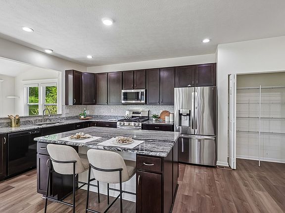 5th image of 1407 Windsor Ct