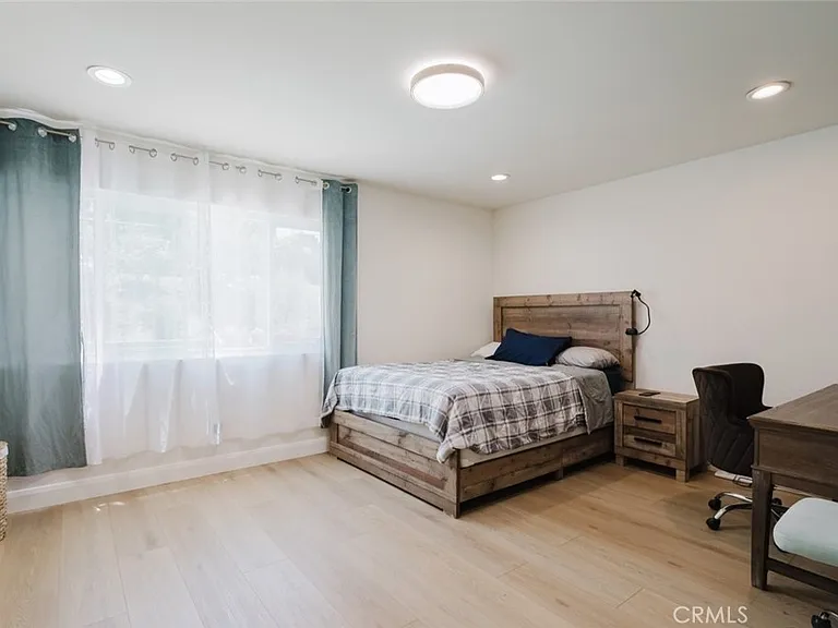23128 Calvello Dr — Photo 14